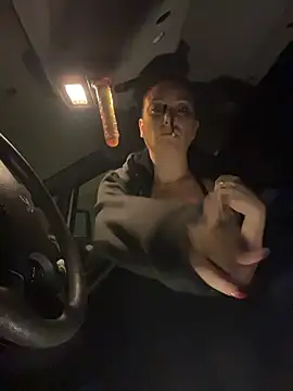 Reine_du_Vice84 Live XXX-Chat