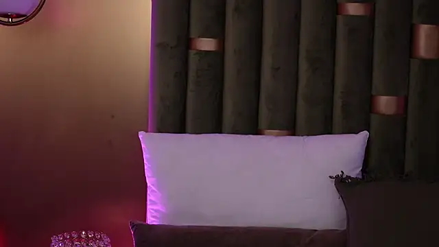 XXX chat uživo modela AmeliaAngel