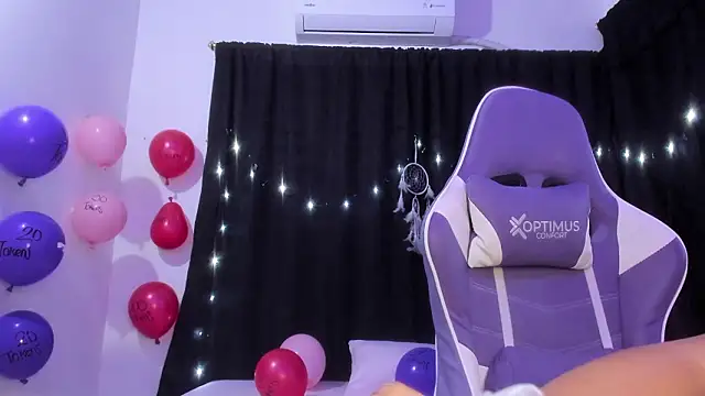 XXX chat uživo modela ZoeParcker