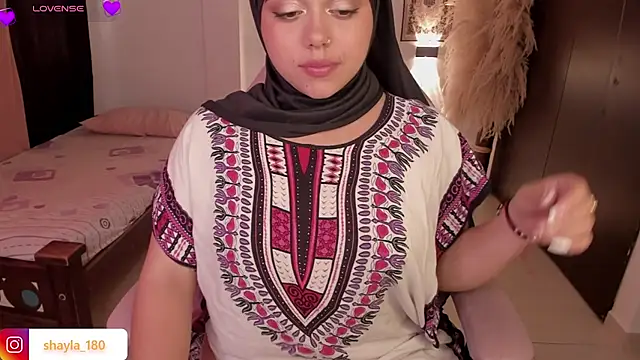 XXX chat uživo modela shayla_18