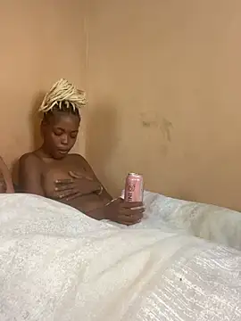 xSATIVAx Chat XXX in diretta