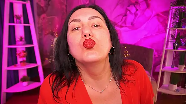 VelvetLuck Live XXX-chat