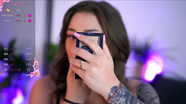 BabbyAishaのライブXXXチャット