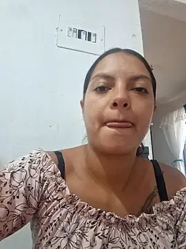 Daila_20_ 即時 XXX 聊天