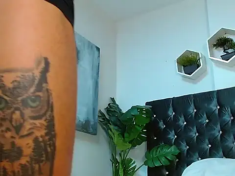 Chat XXX Live adrian_ray