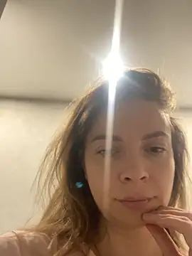 Luna2547 – webcam-show