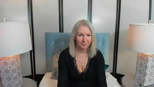 EricaTop's Live XXX Chat