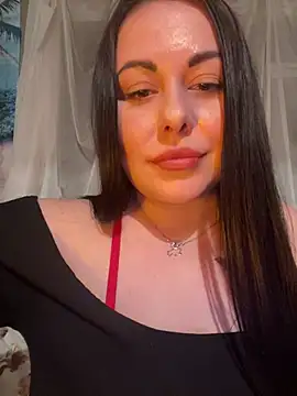 DaisyStreet live XXX chat