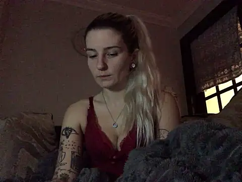 xxamyleighxx: онлайн-секс-чат