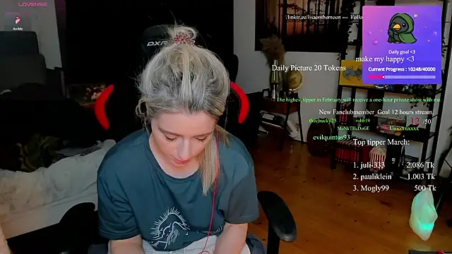 Živý XXX chat Lisaonthemoon