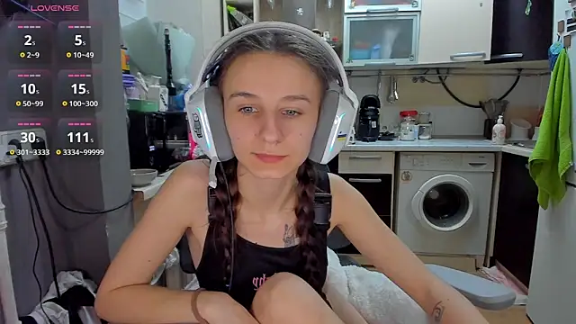 _Nika_Kik Live XXX-chat