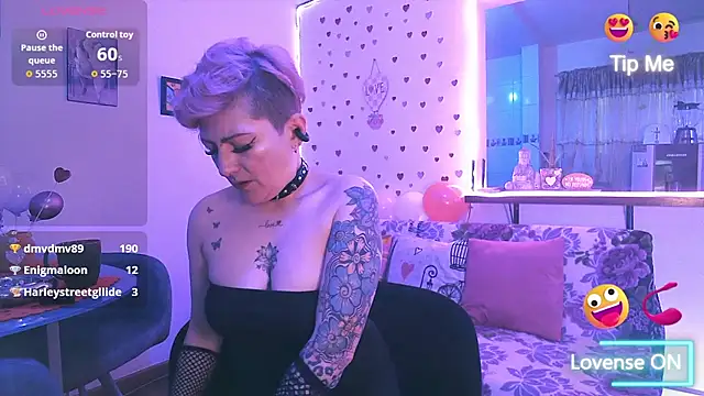 Chat +18 de Maria_fernandaxxx_ ao vivo