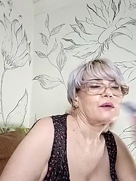 Catty_Lady live XXX chat