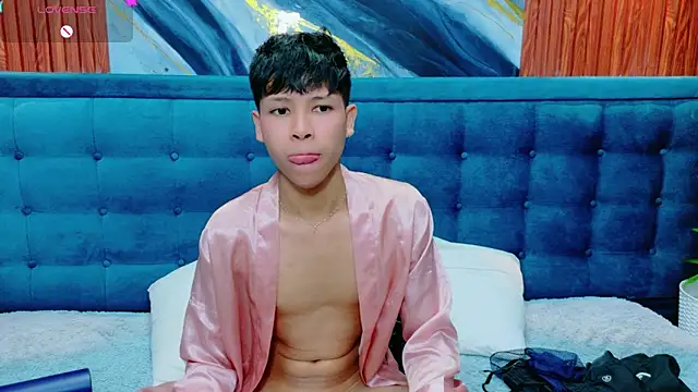 Show modela dilan_911 na web-kameri