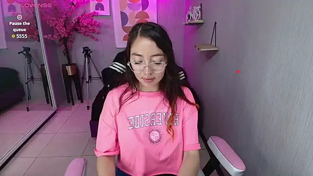 Veronica_miiller: διαδικτυακό σόου στην κάμερα