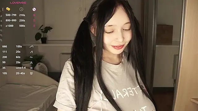 HannaHayles live XXX chat