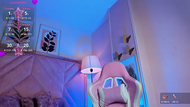 XXX chat uživo modela emilyjonesss_