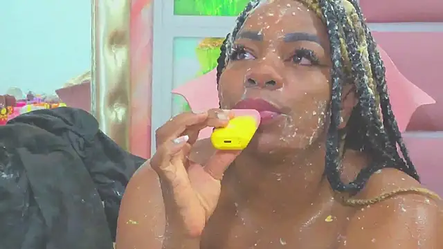 Idiris_big's Webcam Show