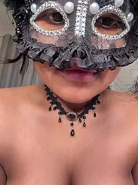 Bella_Luna18 Webcam show