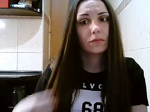 Lacmi30 即時 XXX 聊天