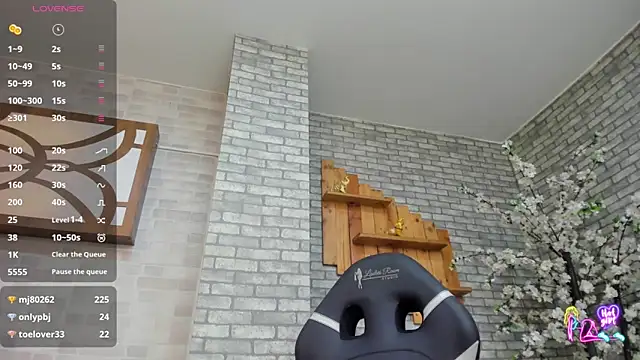 Alisonn_Doll 即時 XXX 聊天