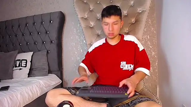 Liam_Seann Webbikameraesitys