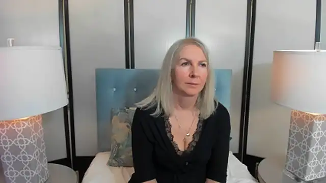 EricaTop's Live XXX Chat