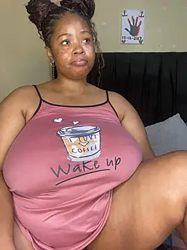 Chat +18 de LunaCovenn ao vivo