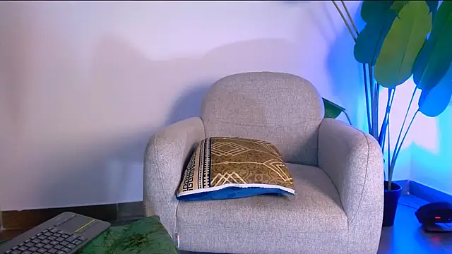 emily_ox0's Live XXX Chat