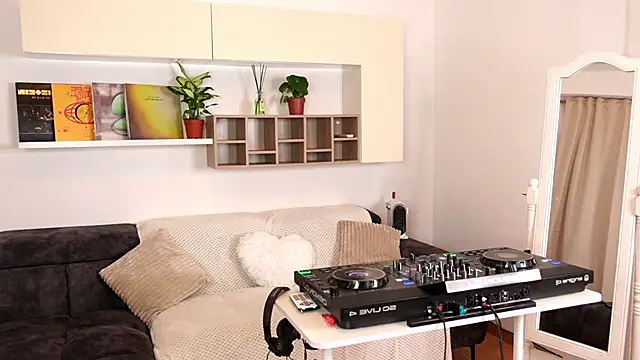 SatyaDj: απευθείας συνομιλία ΧΧΧ