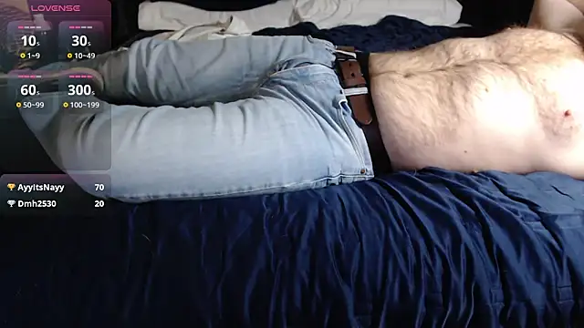 DaddyRyan1996: διαδικτυακό σόου στην κάμερα