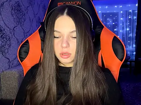 AkikoAnkrom Show in webcam