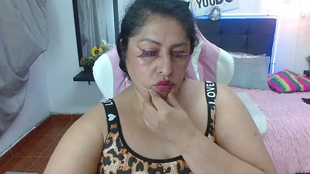 Keyla01_'s Live XXX Chat