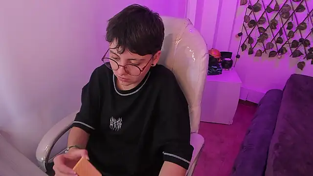 Nathaly_ds: απευθείας συνομιλία ΧΧΧ