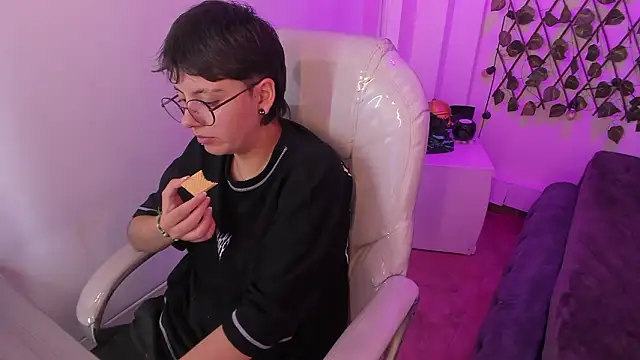 Nathaly_ds' Live XXX Chat