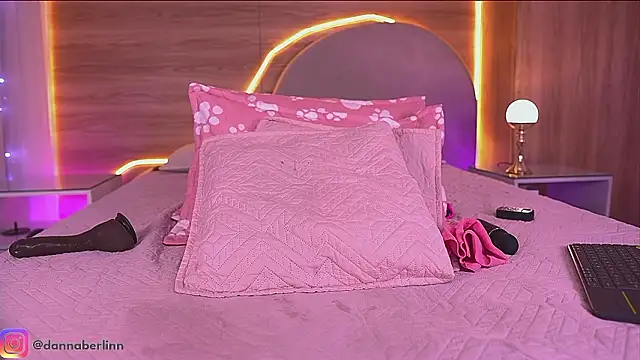 Chatroom XXX en direct de danna_berlin_