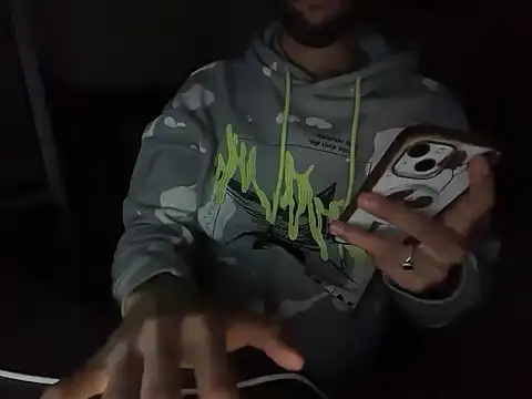 Robyne_xx: διαδικτυακό σόου στην κάμερα