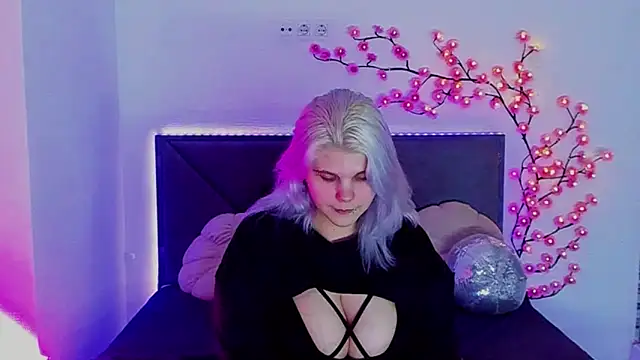 Chat +18 de JoannLowe ao vivo