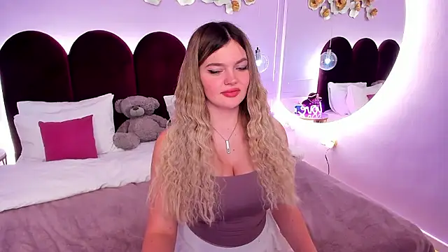 ZaraBloom – webcam-show