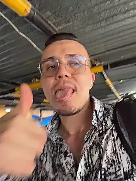 adam-rivera live XXX chat