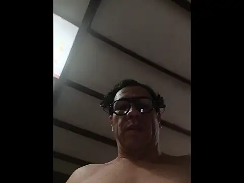 honey_ass25 Show Webcam