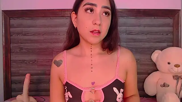 AdaaMillan Live XXX Chat