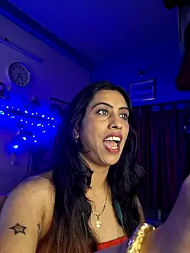 Love_Beauty01 Show in webcam