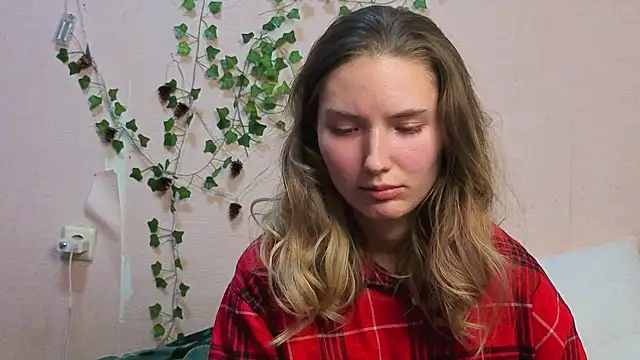 Chat +18 de _kikiclark__ ao vivo