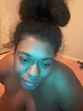 bunbun420247 Adlı Modelin Canlı XXX Sohbeti