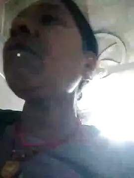 Chat XXX en directo de Loomaraj