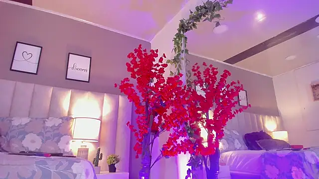 Živý XXX chat Kiara_Kismet_