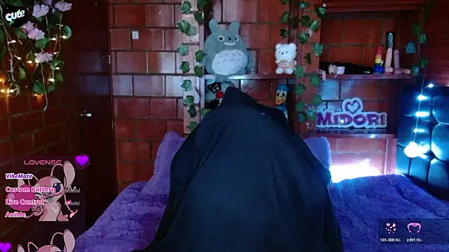 دردشة MidoriQuiinn الجنسية المباشرة