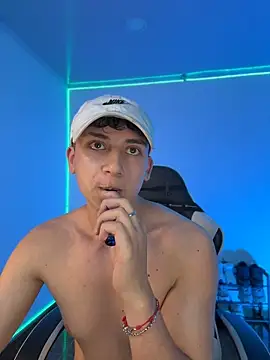 Czat XXX na żywo – oliver_kyy