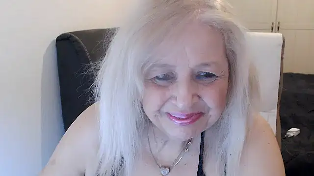 Chat +18 de SusiLifeXXX ao vivo